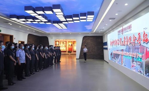 郑州航空港实验区法院组织党员干警参观廉洁文化教育中心